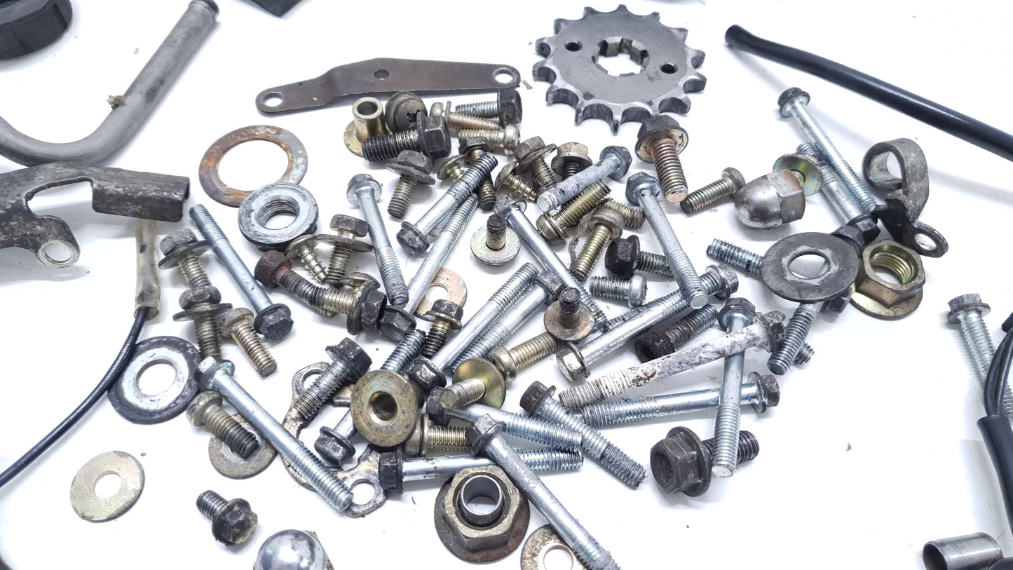 Kit visserie & pièces diverses Yamaha YBR 125 2005 n°2