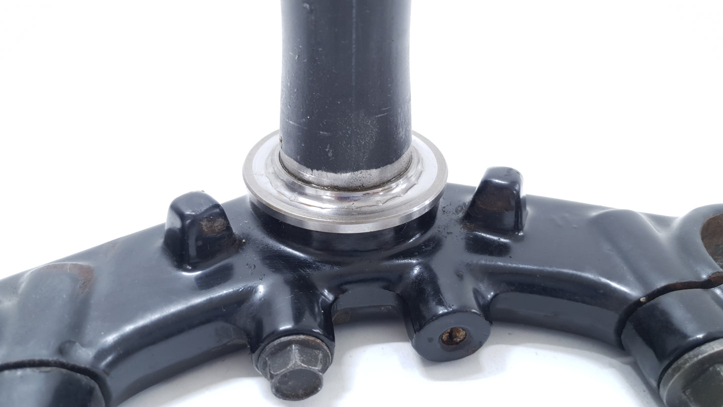 Té de fourche inférieur Yamaha TZR 50 2002 Réf : 4YV-F3340-00-00