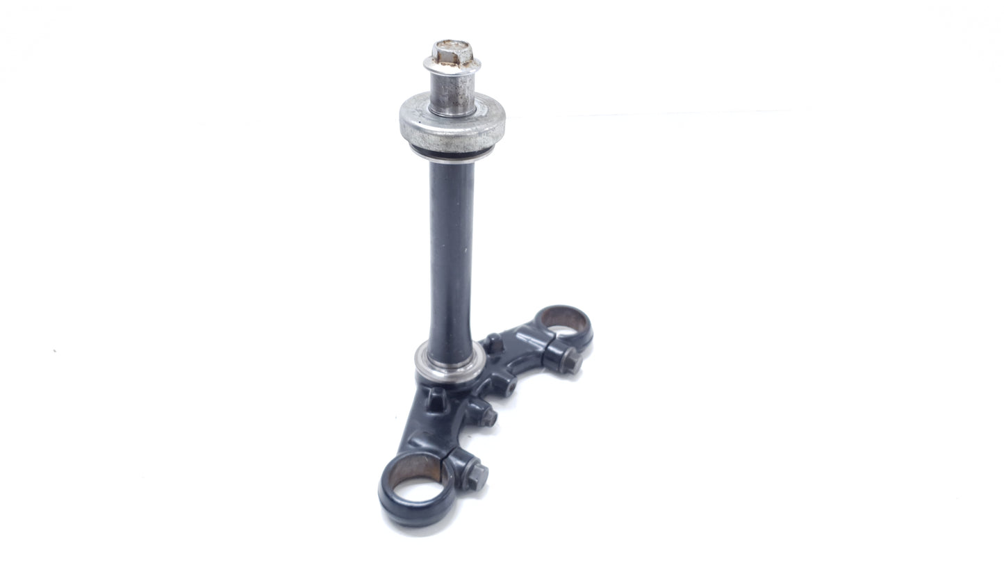 Té de fourche inférieur Yamaha TZR 50 2002 Réf : 4YV-F3340-00-00