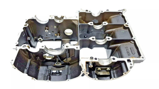 Carter moteur inférieur Triumph 900 Tiger 1994