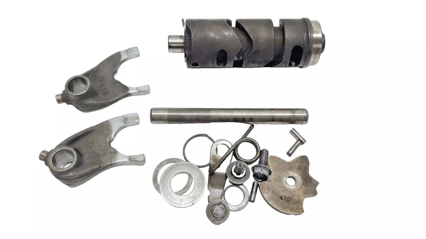 Barillet & fourchettes Honda CM 125 T 1978-1981 N°2 Réf : 24301-418-010