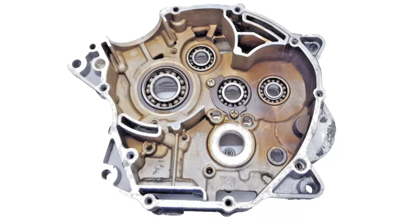 Carter moteur central droit Yamaha YBR 125 2010 n°2 Réf : 5VL-W1510-11