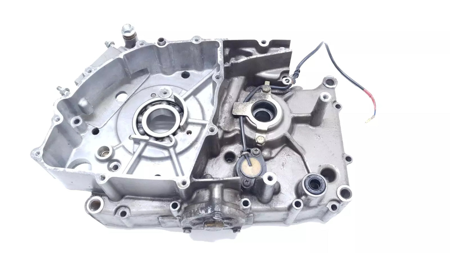 Carter moteur central gauche Hyosung Comet GT 125 2004