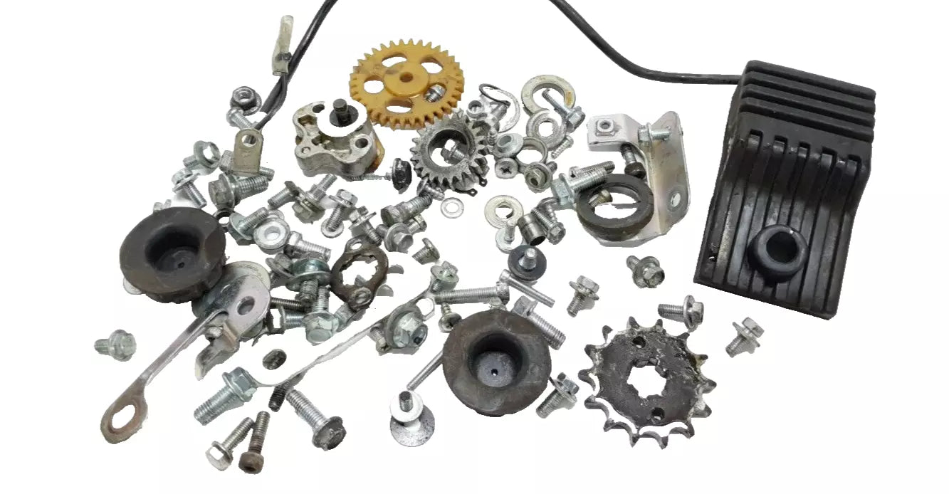Vis de cadre & pièces diverses Yamaha YBR 125 2011
