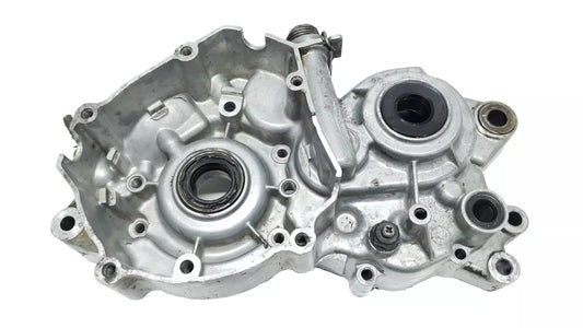 Carter moteur central gauche Yamaha DT125LC 1987 n°10 Réf : 10V-15111-01-00