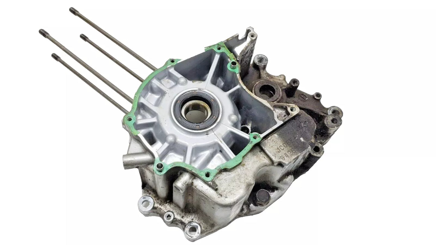Carter moteur central G Honda CM 125 Custom 1997 Réf : 11200-KC2-770