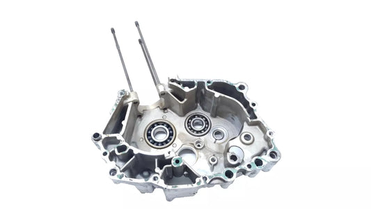 Carter moteur central droit Honda CM 125 Custom 1986 n°2 Réf : 11100-KC2-000