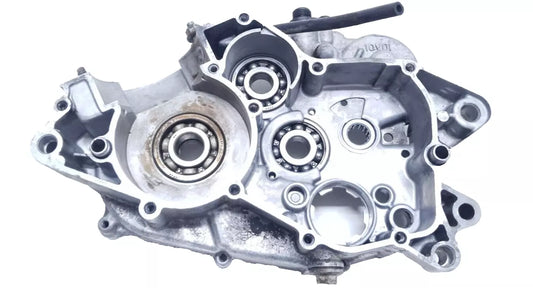 Carter moteur central droit Yamaha DT125LC 1987 n°18 Réf : 10V-15121-02-00