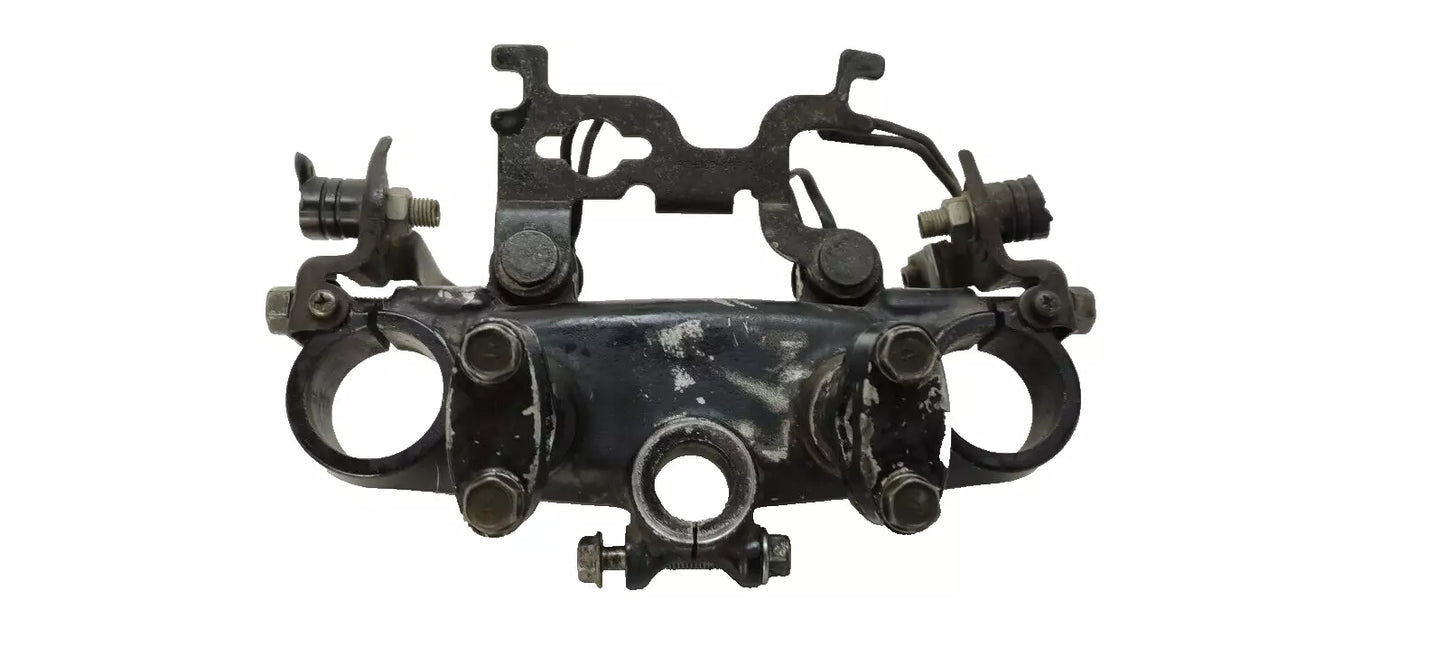 Té de fourche supérieur Suzuki 600 DR 1985-1989 Réf : 51311-14A00-000