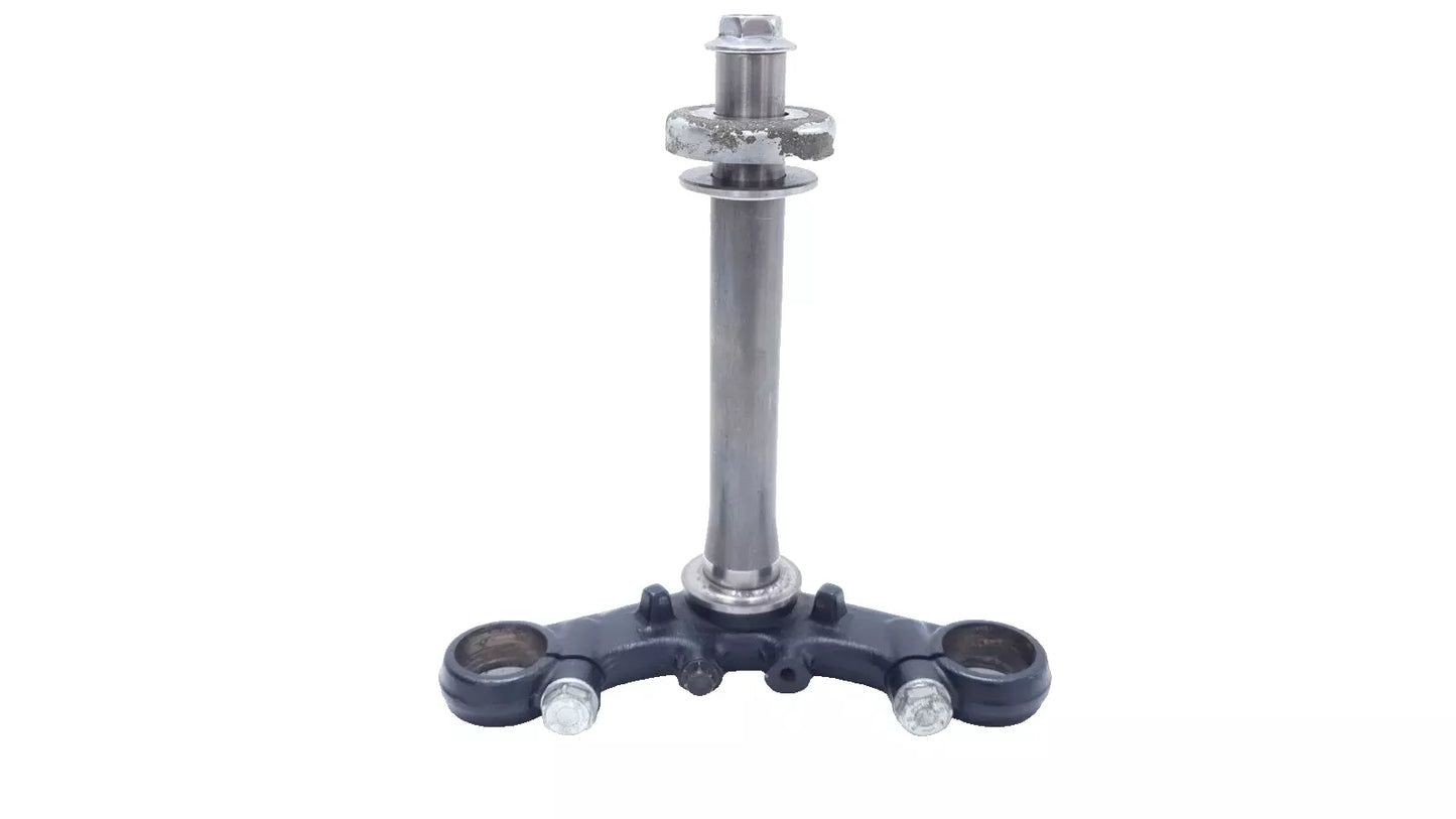 Té de fourche inférieur Yamaha TZR 50 2012 Réf : 5WX-F3340-20
