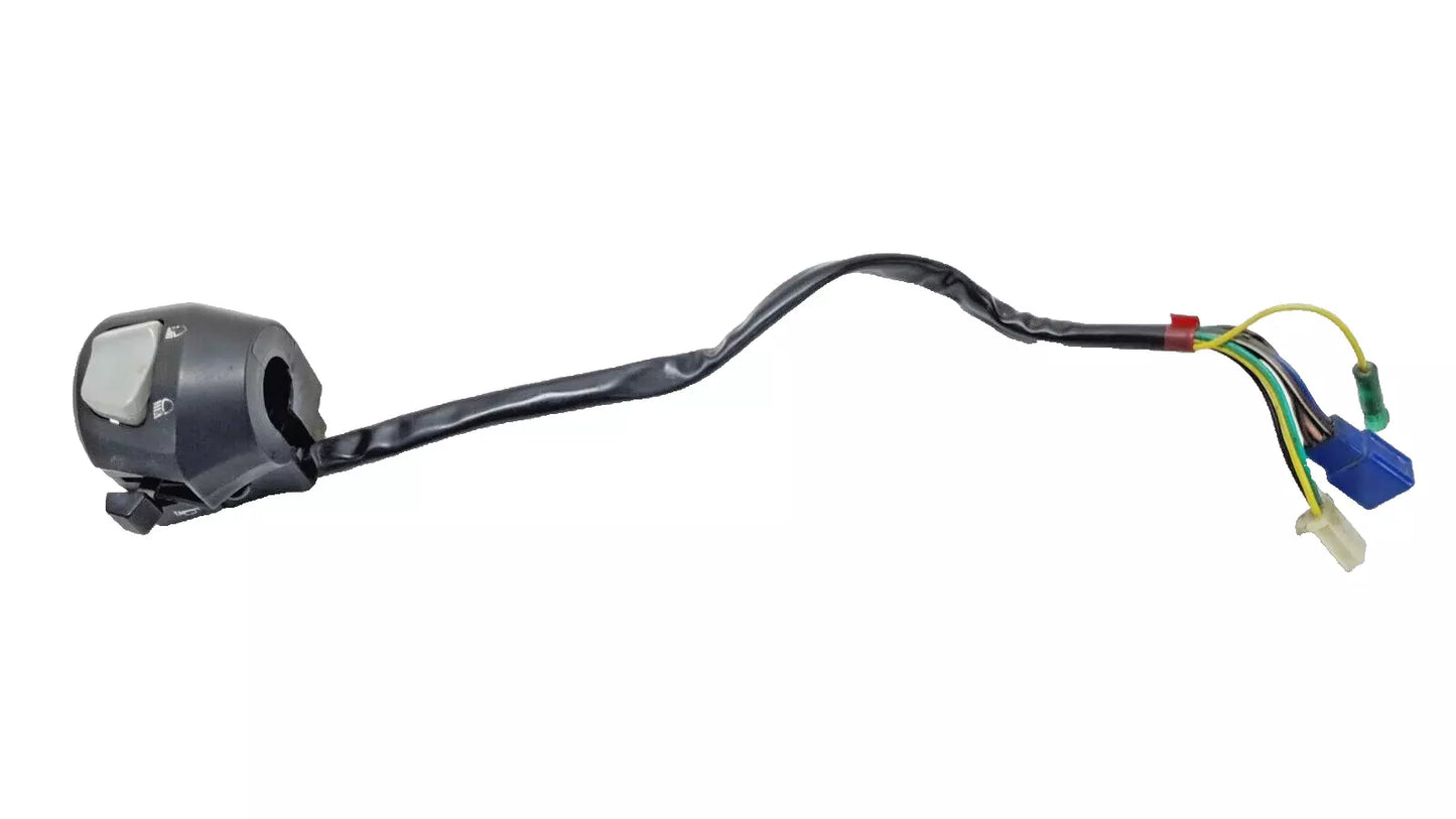 Commodo gauche Yamaha YBR 125 2006 Réf : 3D9H39730100