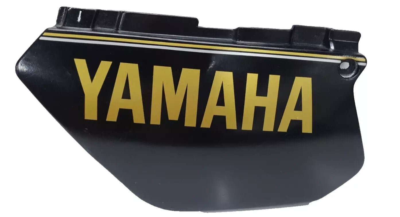 Carénage arrière latéral gauche Yamaha DT125R 1996 Réf : 3BN-21711-10-00