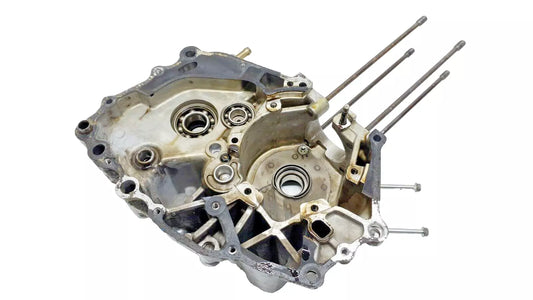 Carter moteur central G Honda CM 125 Custom 1987 Réf : 11200-KC2-000