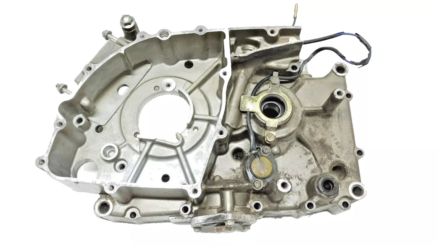 Carter moteur central gauche Hyosung Comet GT 125 2003