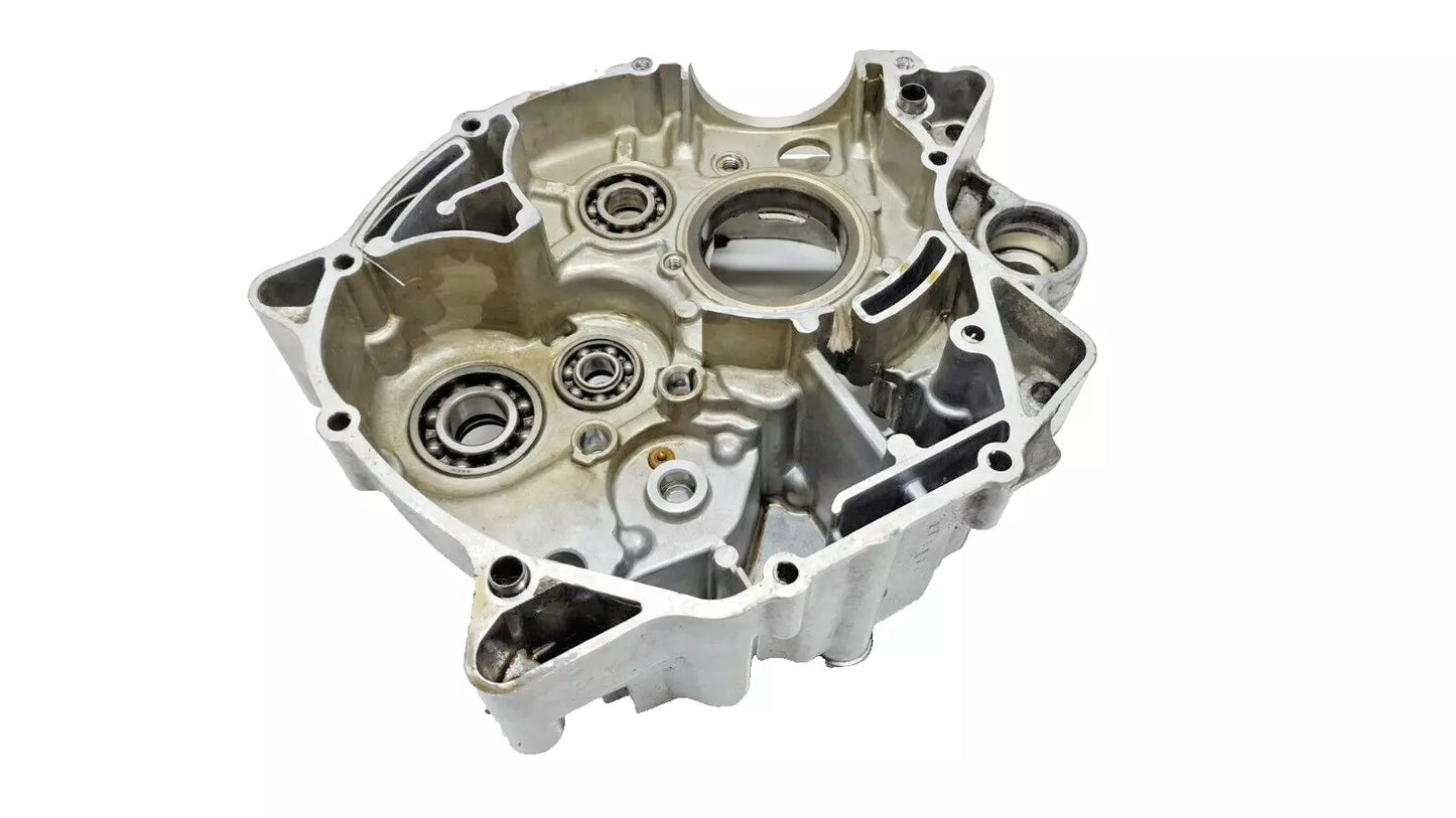 Carter moteur central gauche Yamaha XT125X 2005 Réf : 5HH-E5150-01-00