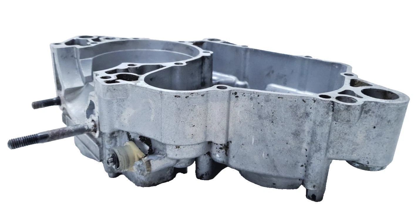 Carter moteur central gauche Kawasaki KMX 125 1986 Réf : 140021405