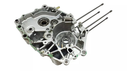Carter moteur central gauche Honda CA 125 Rebel 1999 Réf : 11200-KC2-770