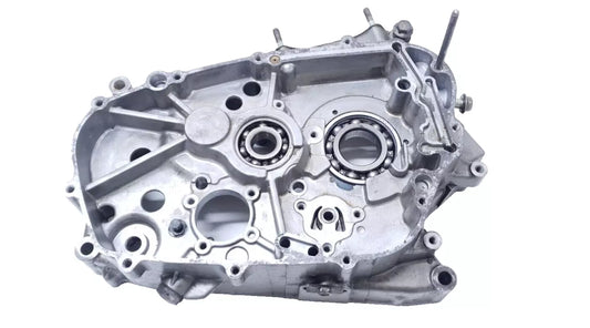 Carter moteur central droit Hyosung Comet GT 125 2005