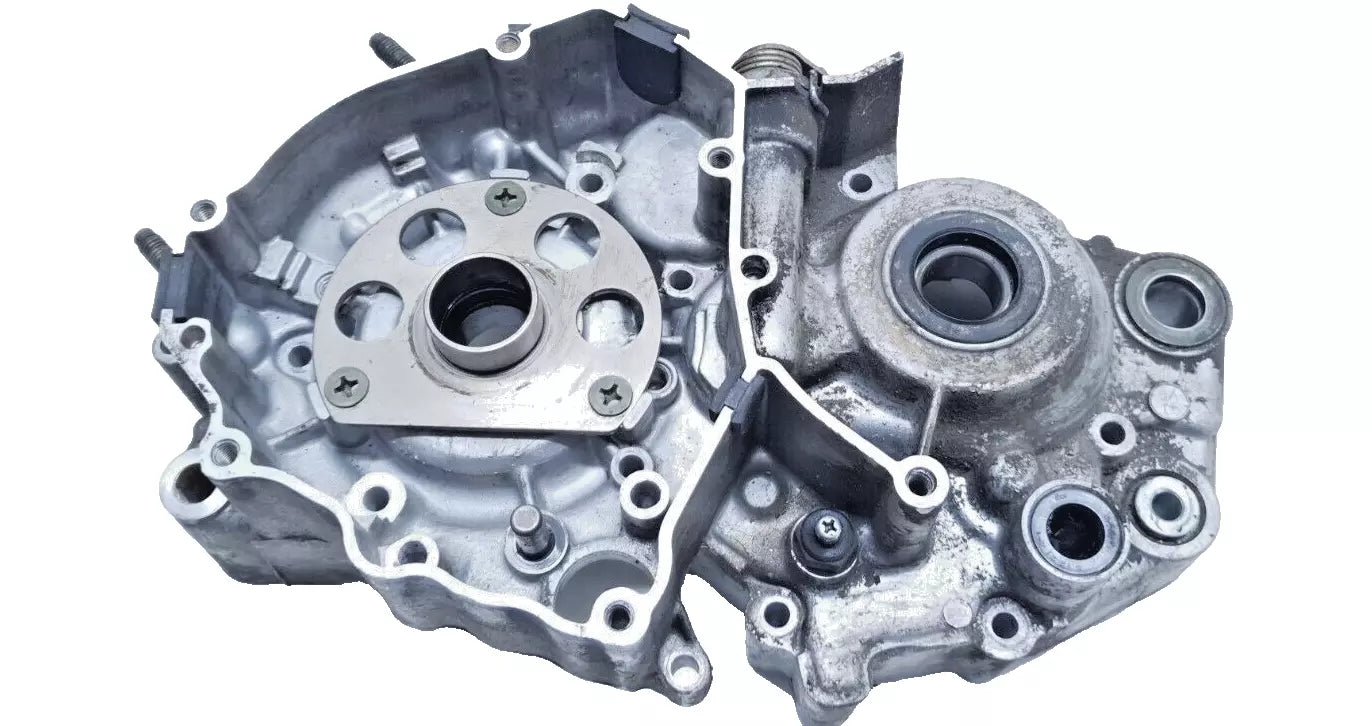 Carter moteur central gauche Yamaha TDR 125 1996 Réf : 3MB-15111-02-00