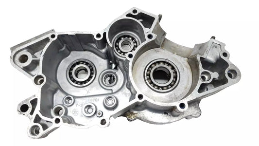 Carter moteur central gauche Yamaha DT125LC 1987 n°3 Réf : 10V-15111-01-00