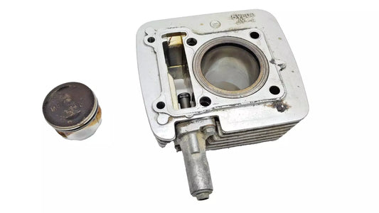 Cylindre et piston 54mm Yamaha YBR 125 2006 Réf : 5VLE13101000