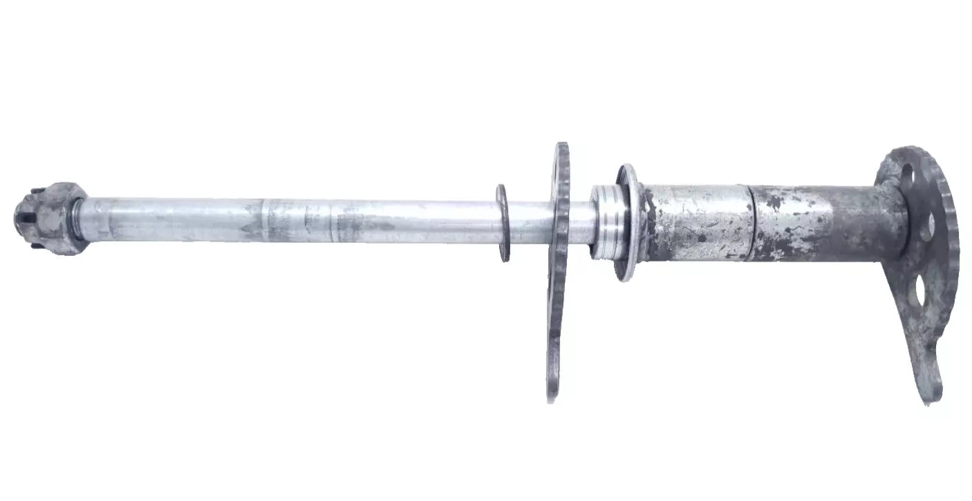 Axe de roue arrière Yamaha DT125LC 1987 n°16 Réf 37F-25381-00-00