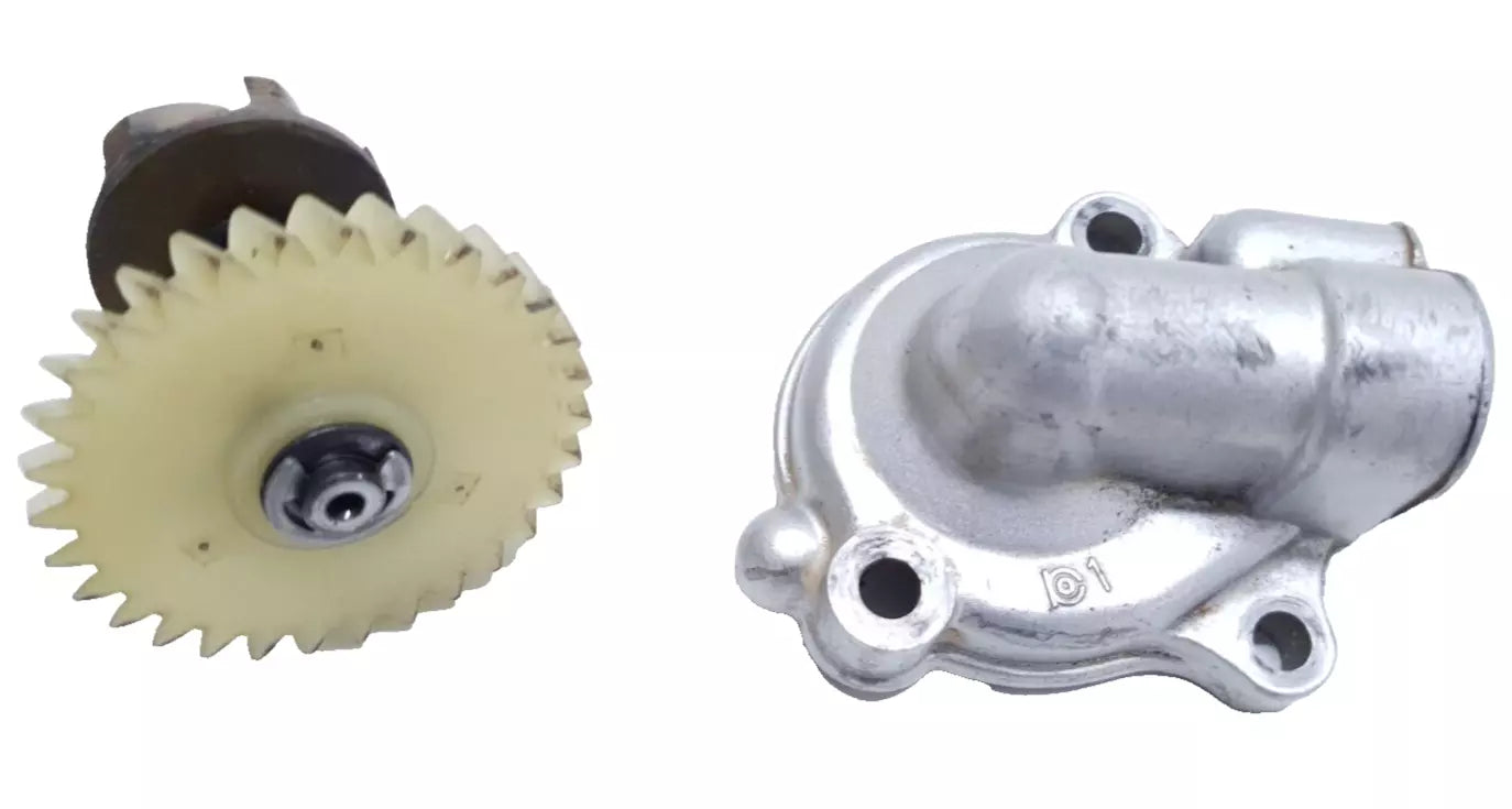 Pompe à eau Yamaha DT125R 1988 n°3 Réf : 10V-12450-00-00