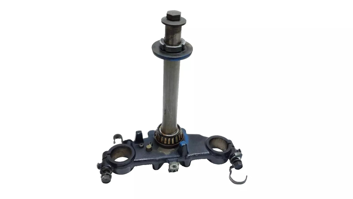 Té de fourche inférieur Suzuki 125 DR 1985 Réf : 51410-44A10-291
