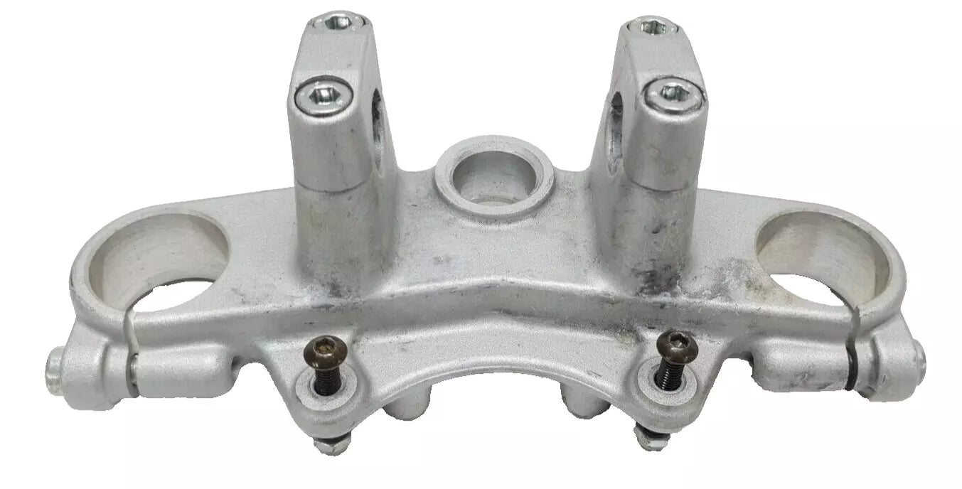 Té de fourche supérieur Yamaha XT125R 2005 Réf : 3D6-F3435-00-00