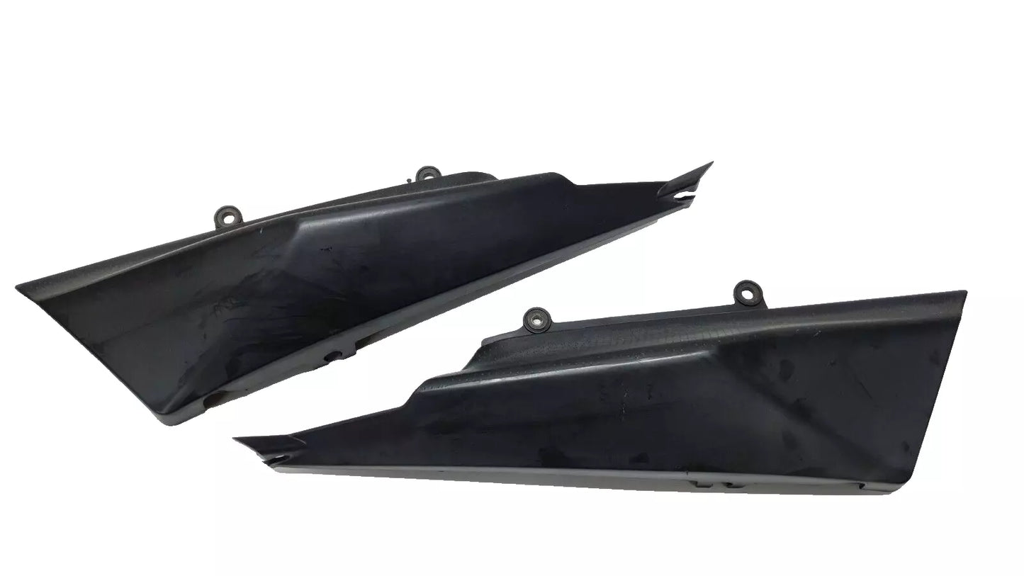 Carénages latéraux Yamaha XT125X 2008 n°2 Réf : 3D6-F1711-00-00