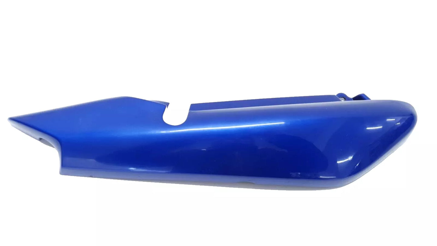 Carénage arrière droit Yamaha YBR 125 2006 n°2 Réf : 5VL-F472K-00-P1
