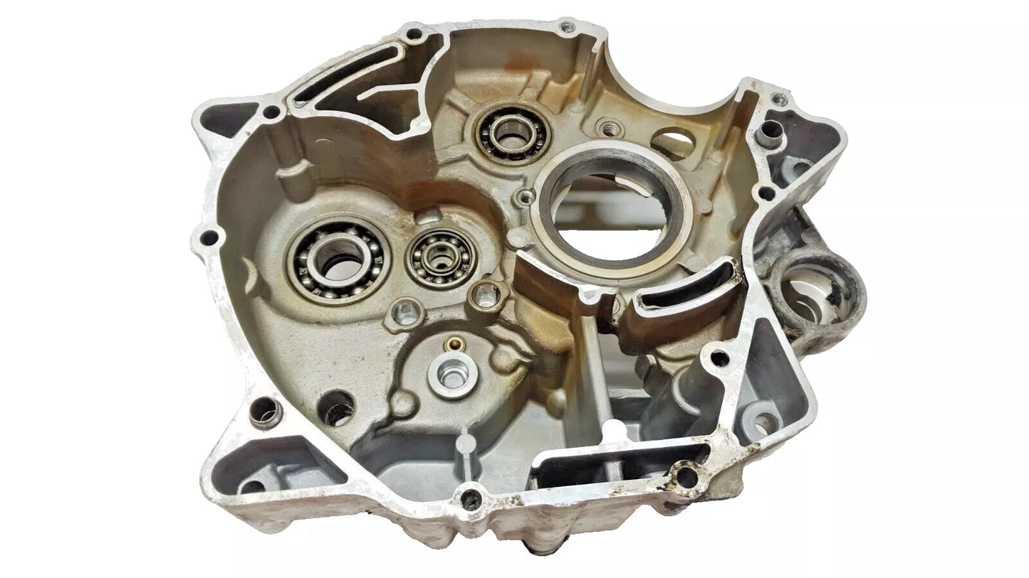 Carter moteur central gauche Yamaha YBR 125 2009 Réf : 5VL-W1510-11