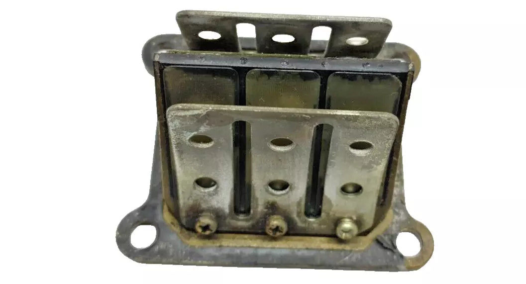 Boite à clapet Yamaha DT125R 1999 n°2 Réf : 3MB-13610-00-00