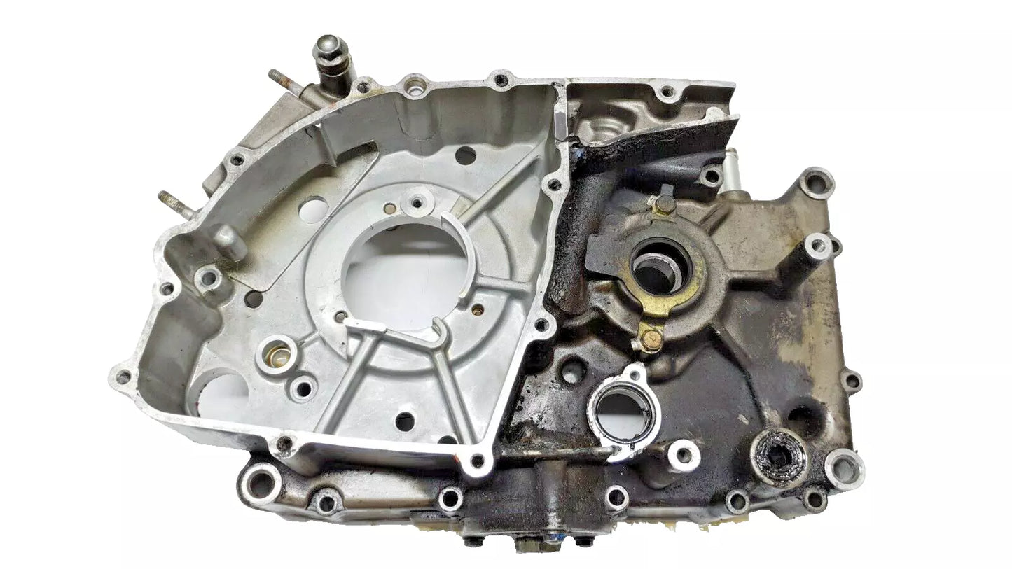 Carter moteur central gauche Hyosung Comet GT 125 2006