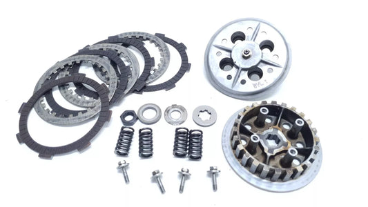 Embrayage incomplet Yamaha YBR 125 2010 n°2 Réf : 5VLE63001000