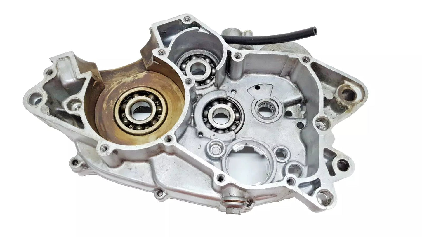 Carter moteur central droit Yamaha DT125LC 1982 10V