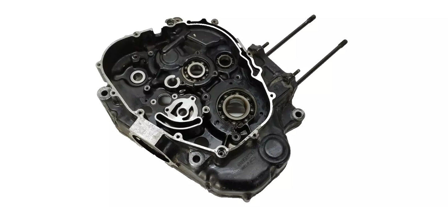 Carter central droit Suzuki 600 DR 1985-1989 Réf : 11300-14A05-000