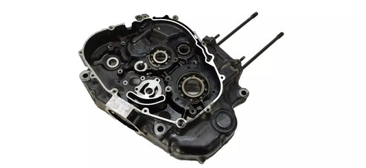 Carter central droit Suzuki 600 DR 1985-1989 Réf : 11300-14A05-000