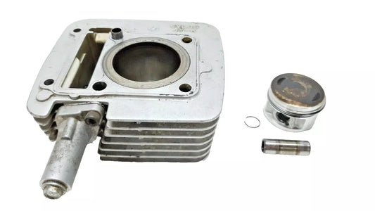 Cylindre & piston 54mm Yamaha XT125X 2008 Réf : 5VLE13101000