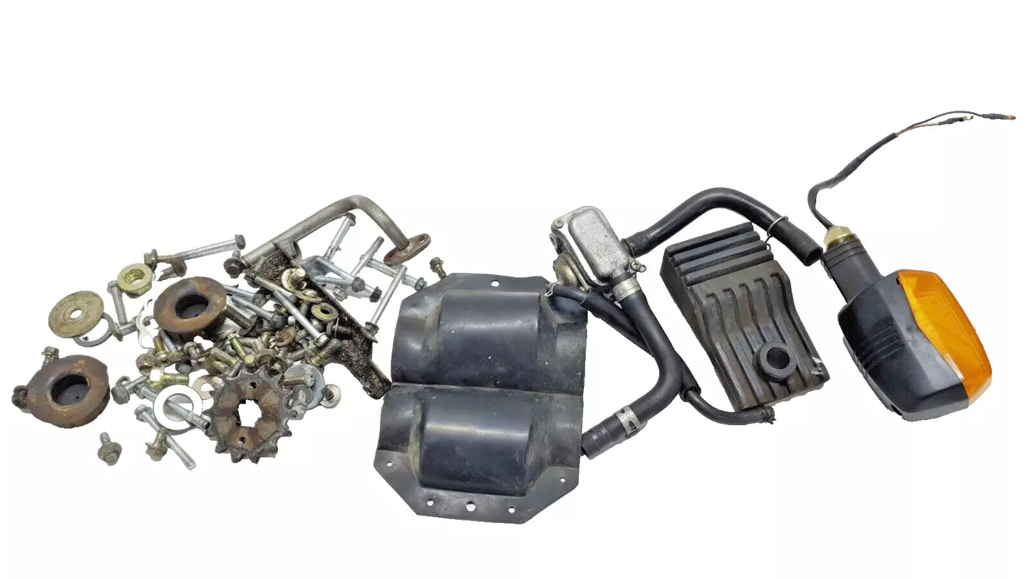 Kit visserie & pièces diverses Yamaha YBR 125 2006