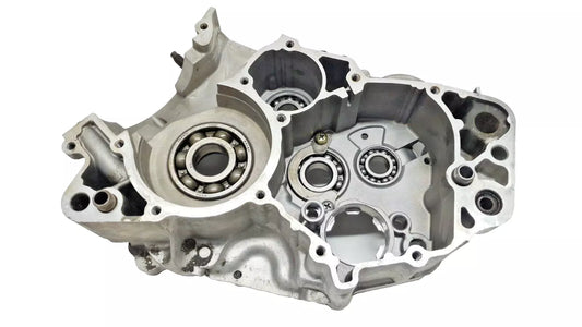 Carter moteur central droit Yamaha DT125R 1992 Réf : 3BN-15121-02-00