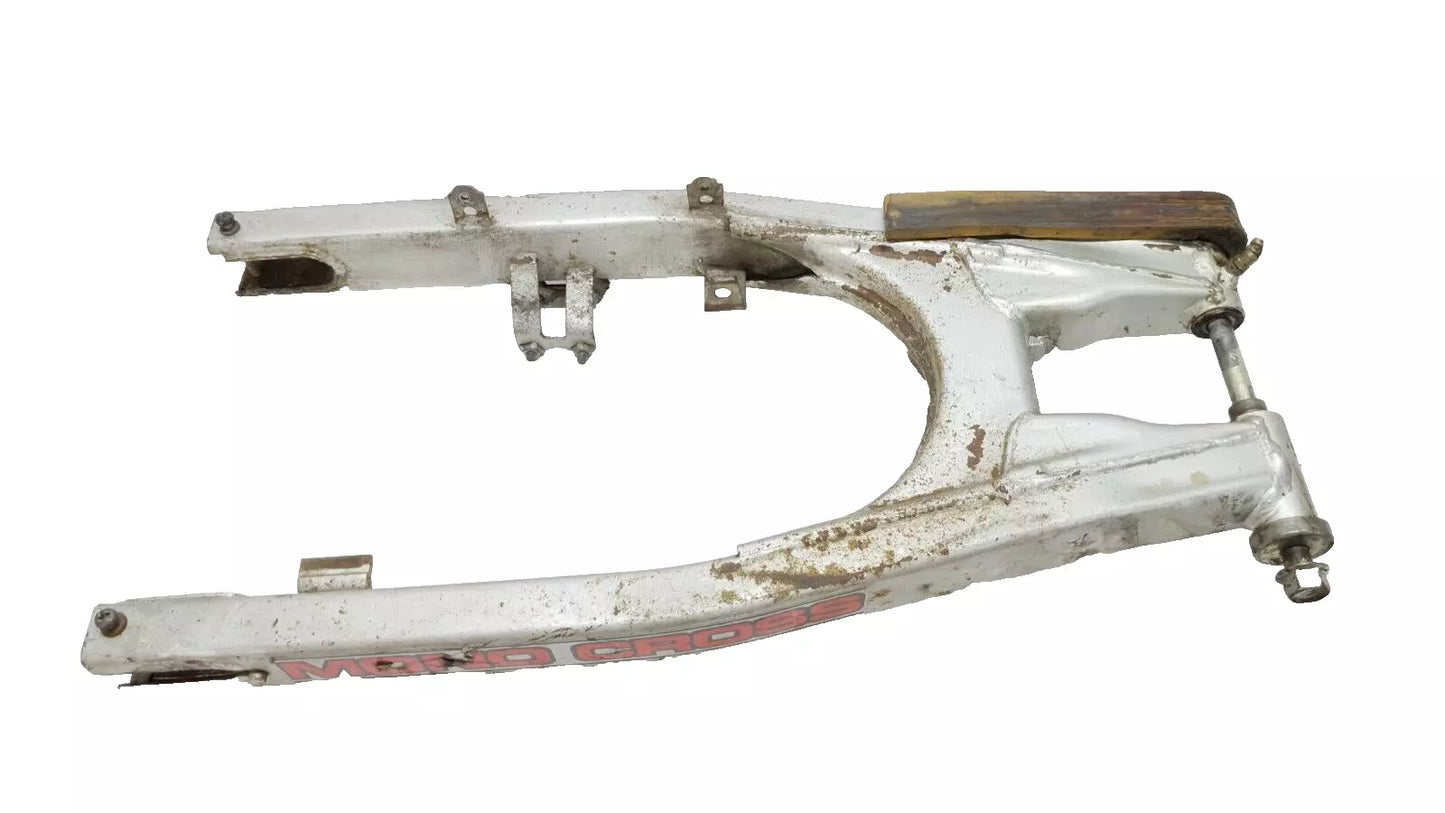 Bras oscillant Yamaha DT125LC 1986 n°2 Réf : 34Y-22110-00-35