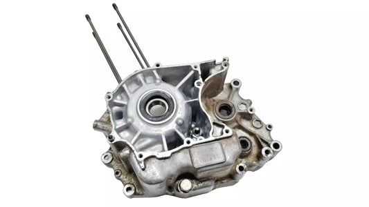 Carter moteur central gauche Honda CM 125 T 1978-1981 Réf : 11200-399-000