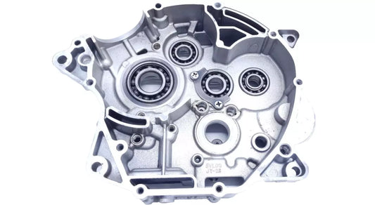 Carter moteur central droit Yamaha YBR 125 2009 Réf : 5VL-W1510-11