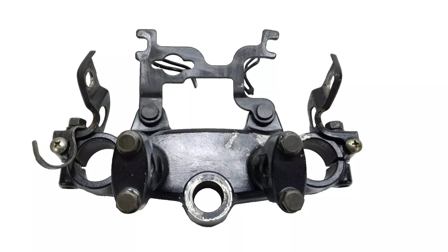 Té de fourche supérieur Suzuki 125 DR 1985 Réf : 51311-42A00-291