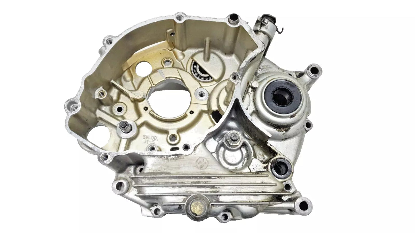 Carter moteur central gauche Yamaha YBR 125 2006 Réf : 5VL-W1510-11