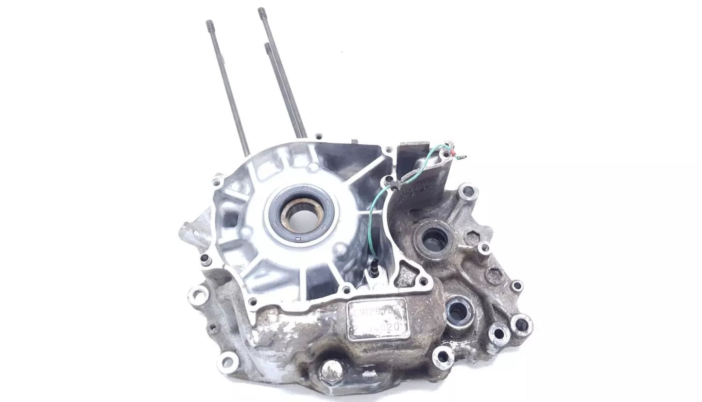 Carter moteur central gauche Honda CM 125 T 1978 n°4 Réf : 11200-399-000