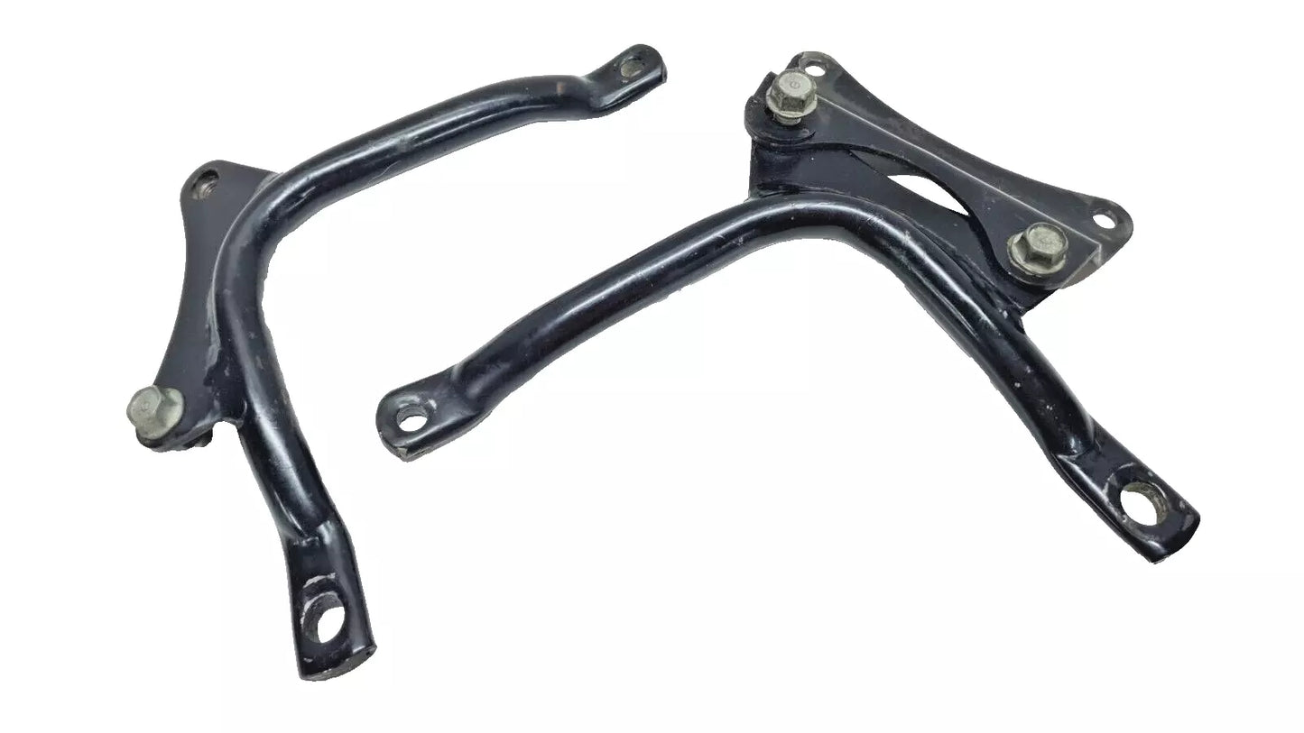 Supports reposes pieds arrière Honda CM 125 T 1978-1981 n°3 Réf 50636-419-000ZA