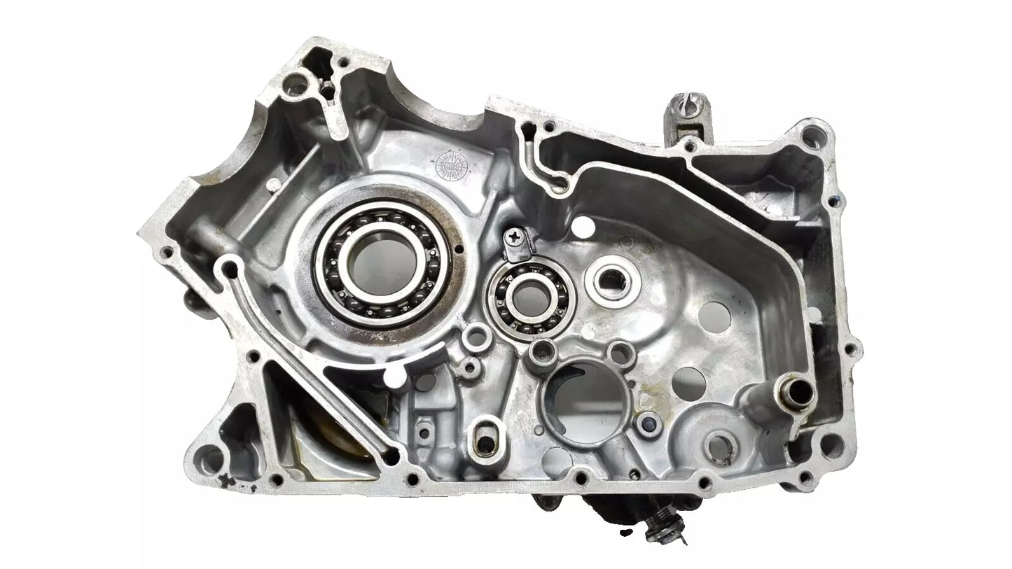 Carter moteur central droit Hyosung Comet GT 125 2006