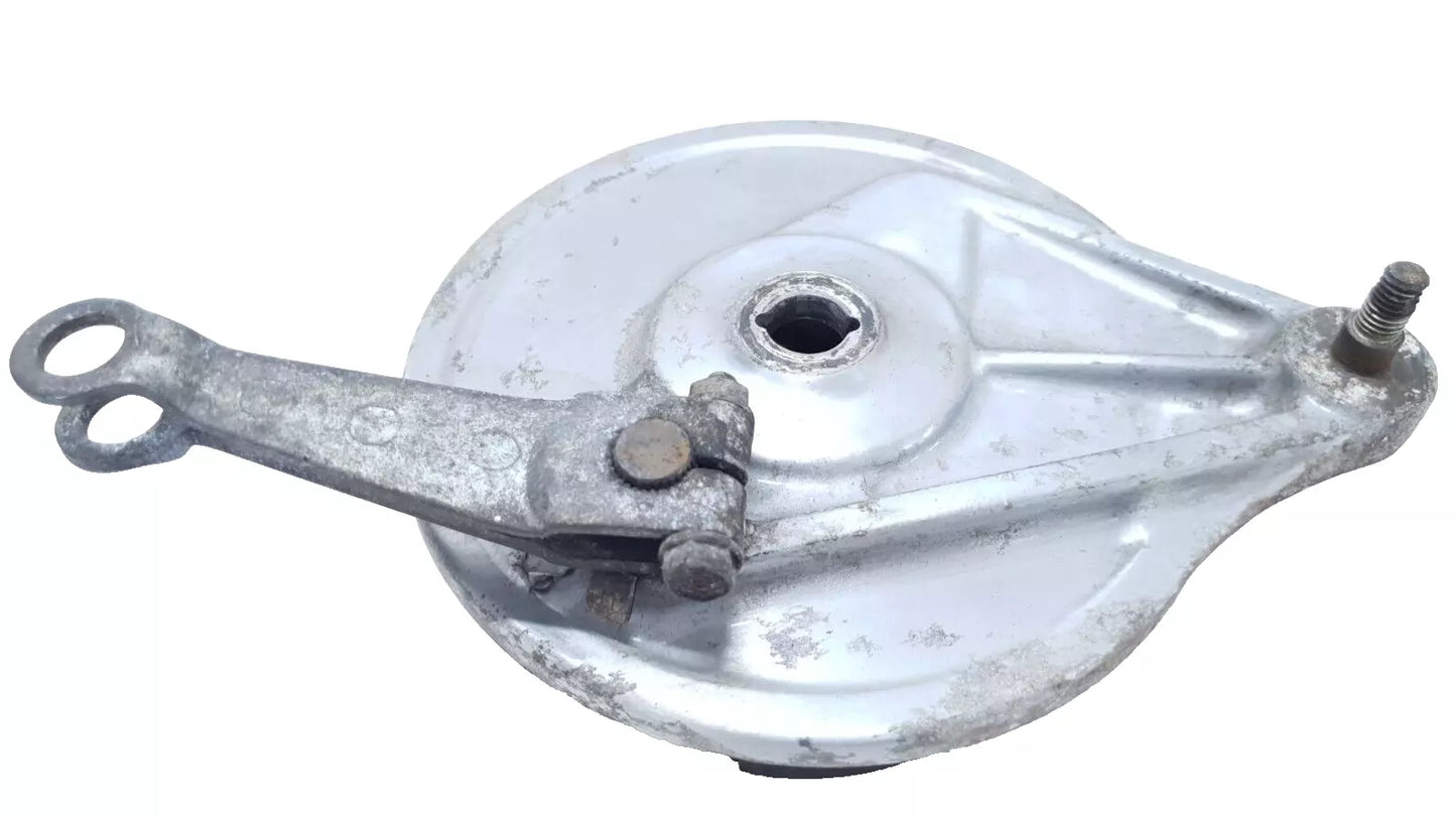 Tambour de frein arrière Honda CM 125 Custom 1986 n°2 Réf : 43100-399-023